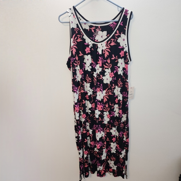 Pajama Set - Picture 4 of 13